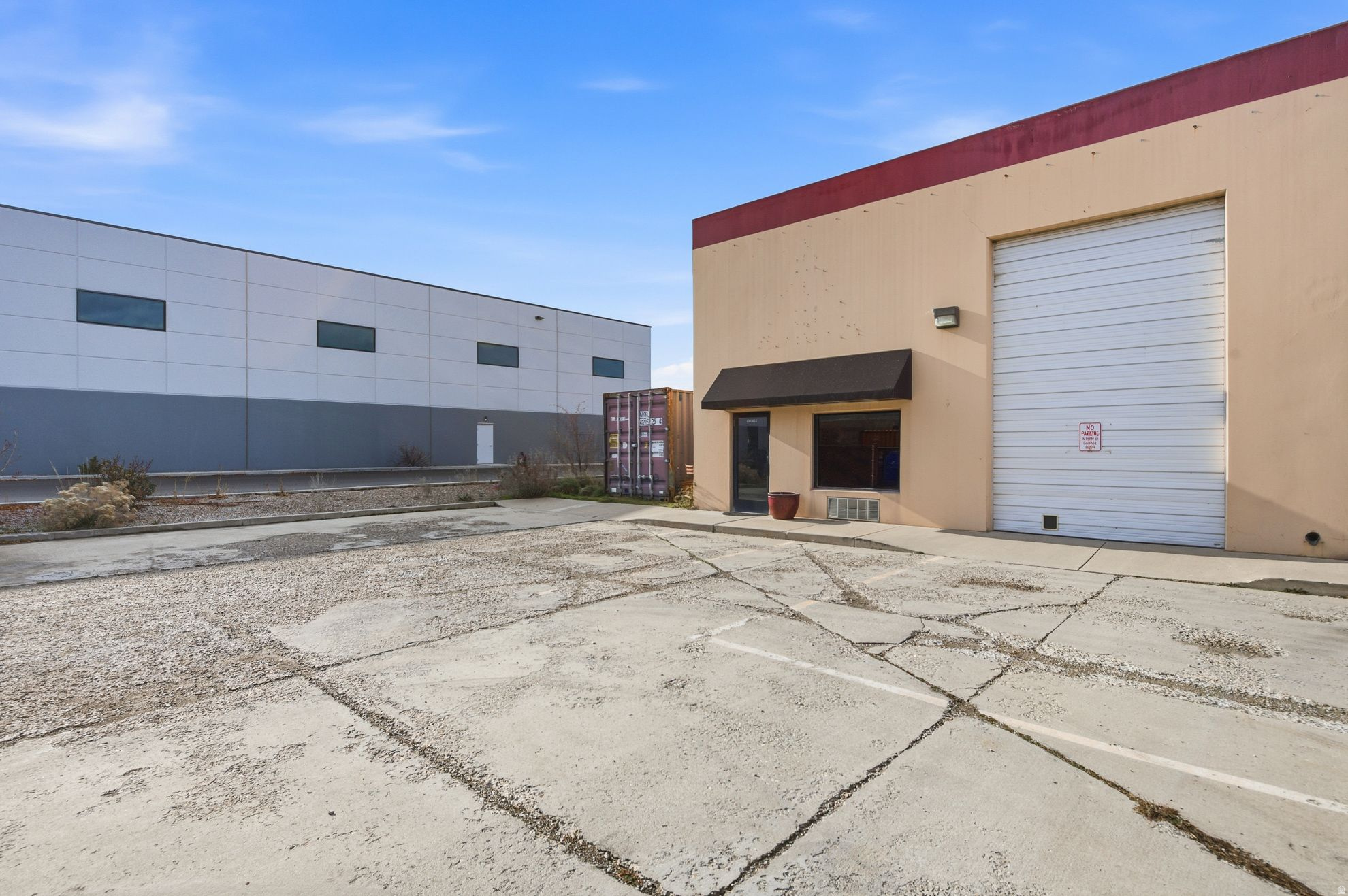 THOMAS INDUSTRIAL PARK CONDOMINIUMS - Commercial Sale