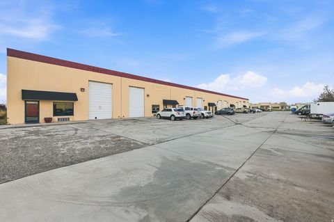 Photo of 897 W 100 N #I, North Salt Lake, UT 84054 (MLS # 2126401)