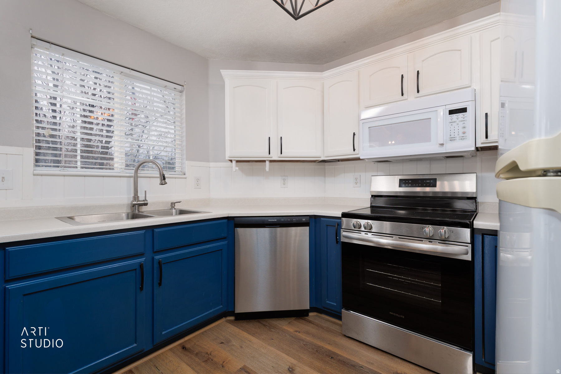 HARVEST HILL - Residential