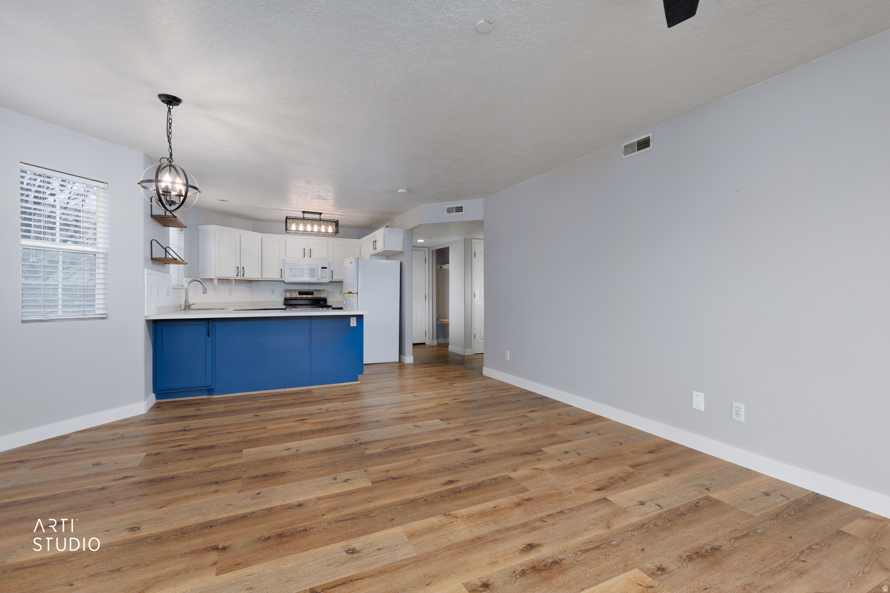 HARVEST HILL - Residential