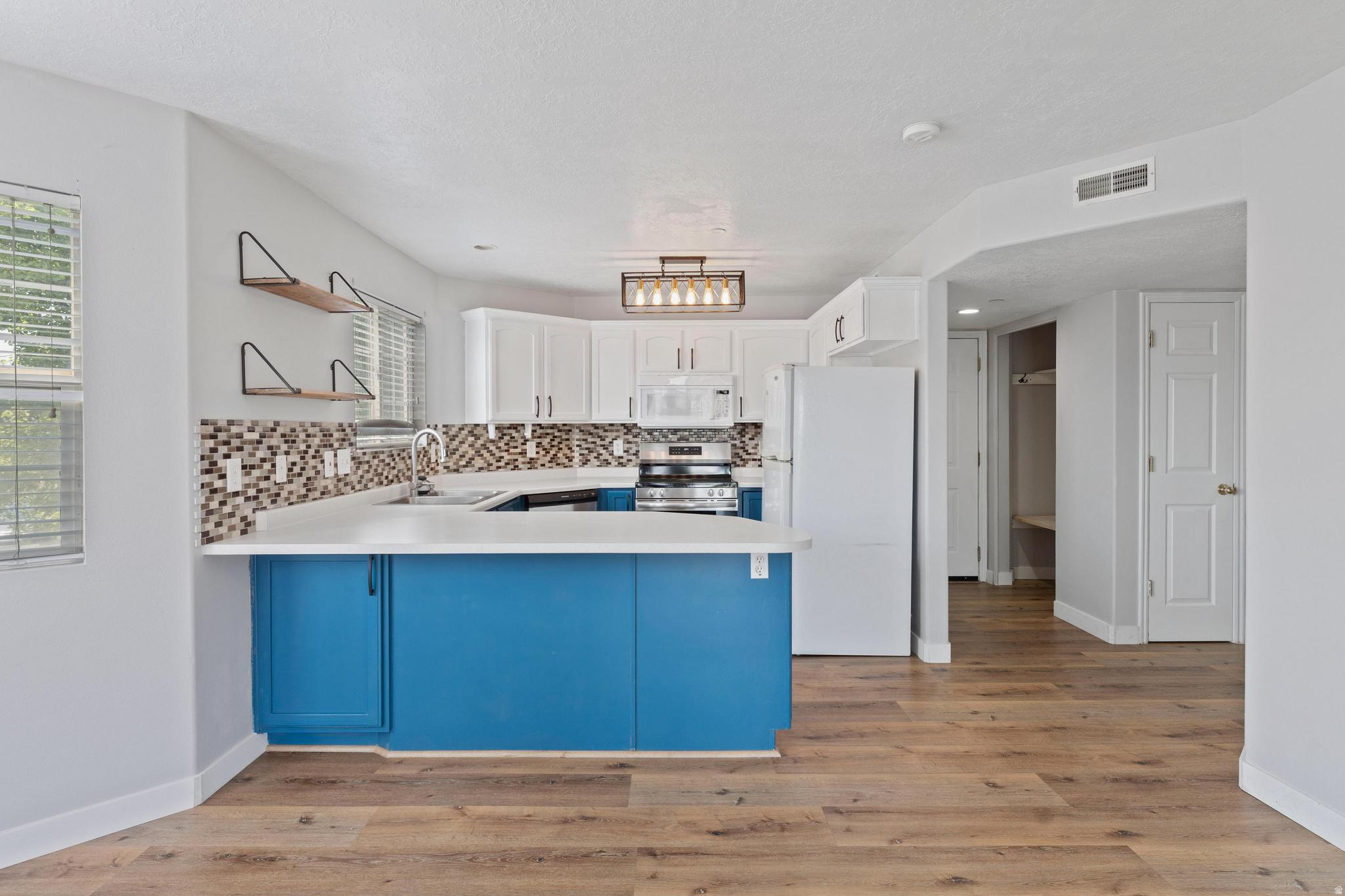 HARVEST HILL - Residential