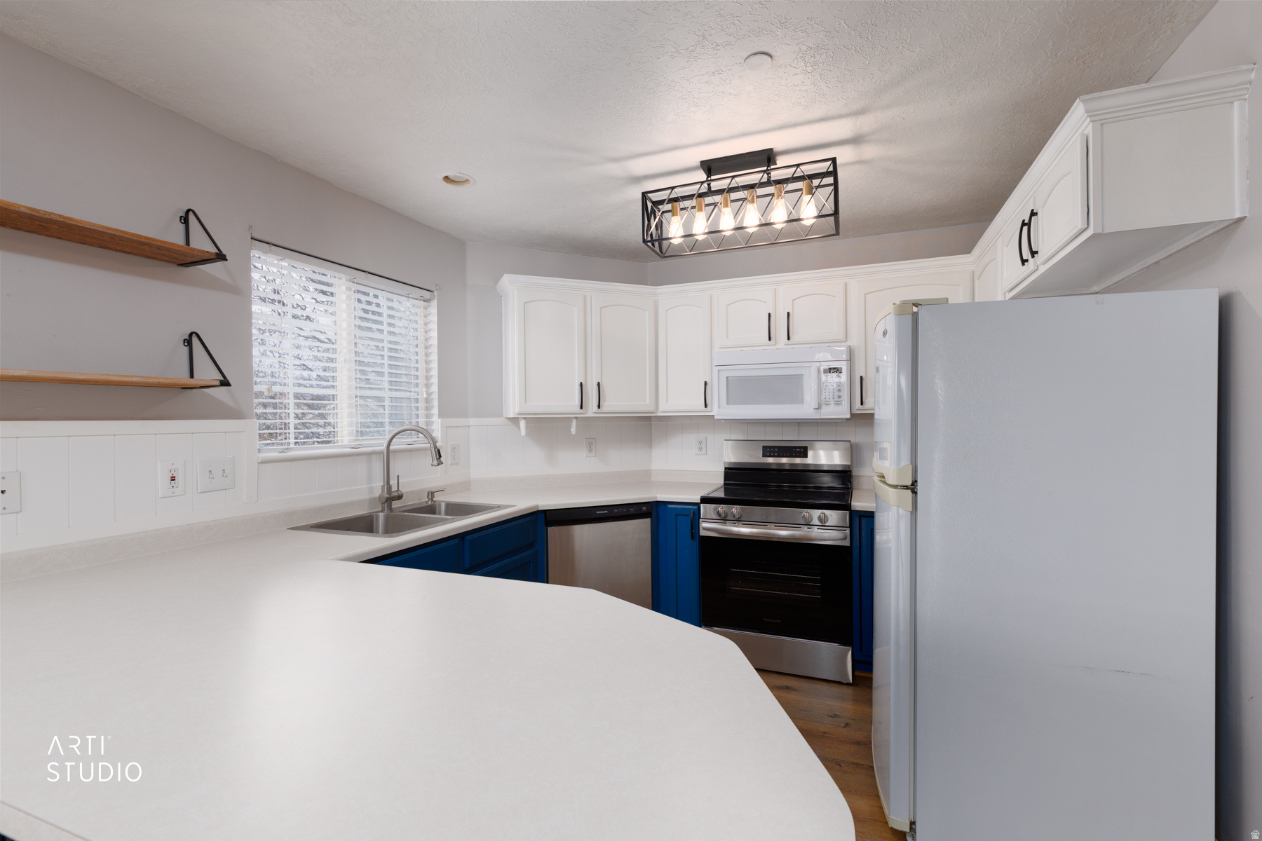 HARVEST HILL - Residential