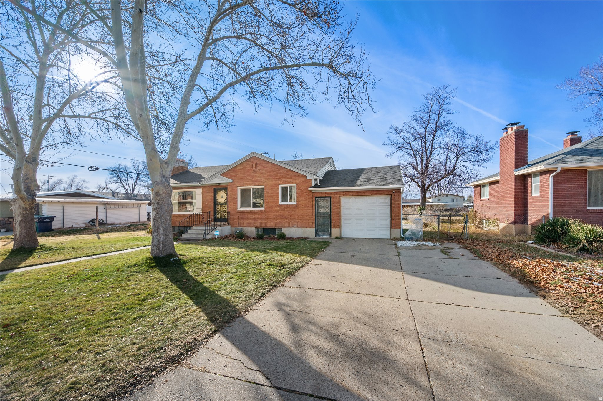 LAKE VIEW WARD - Residential