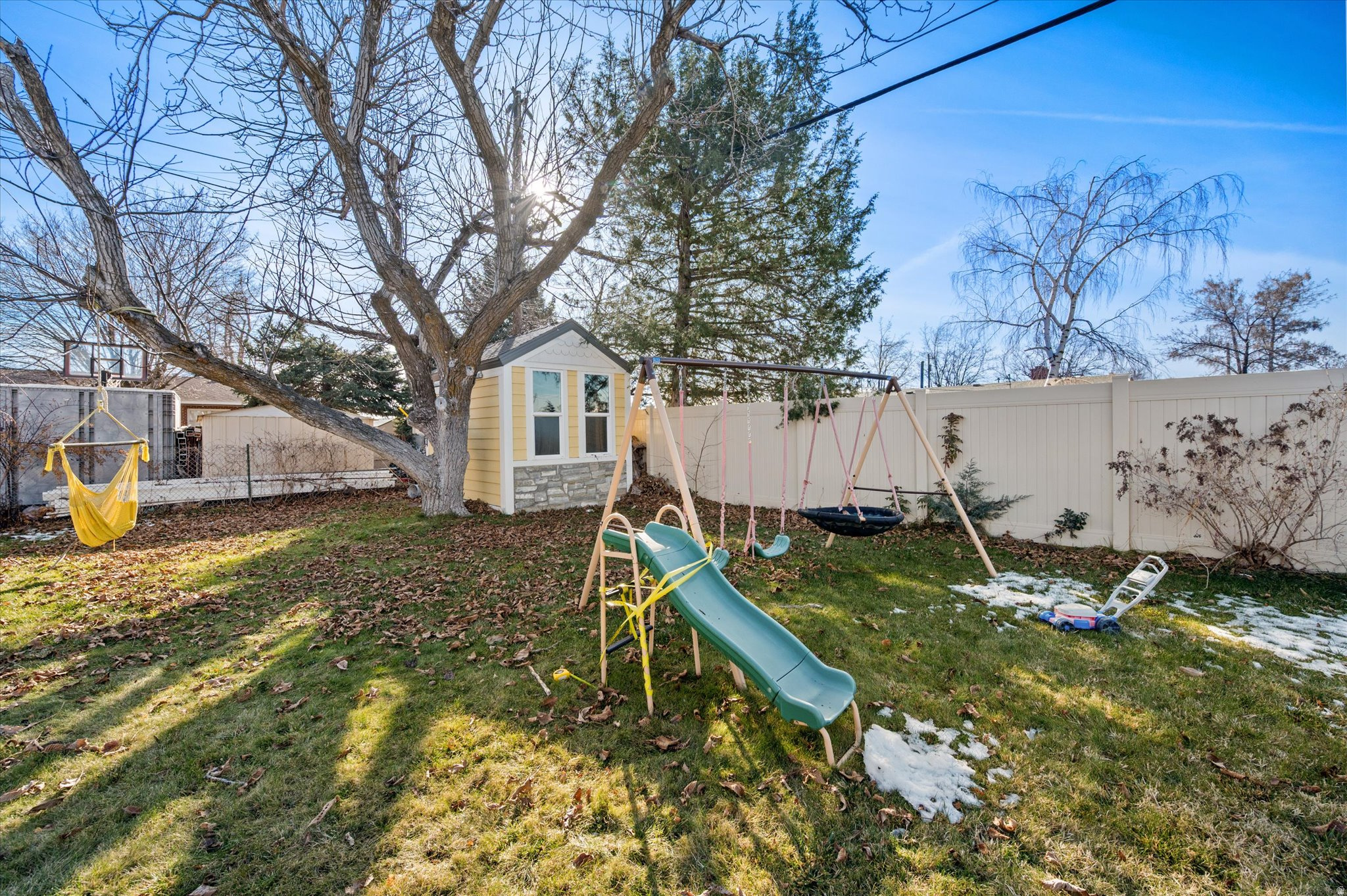 LAKE VIEW WARD - Residential