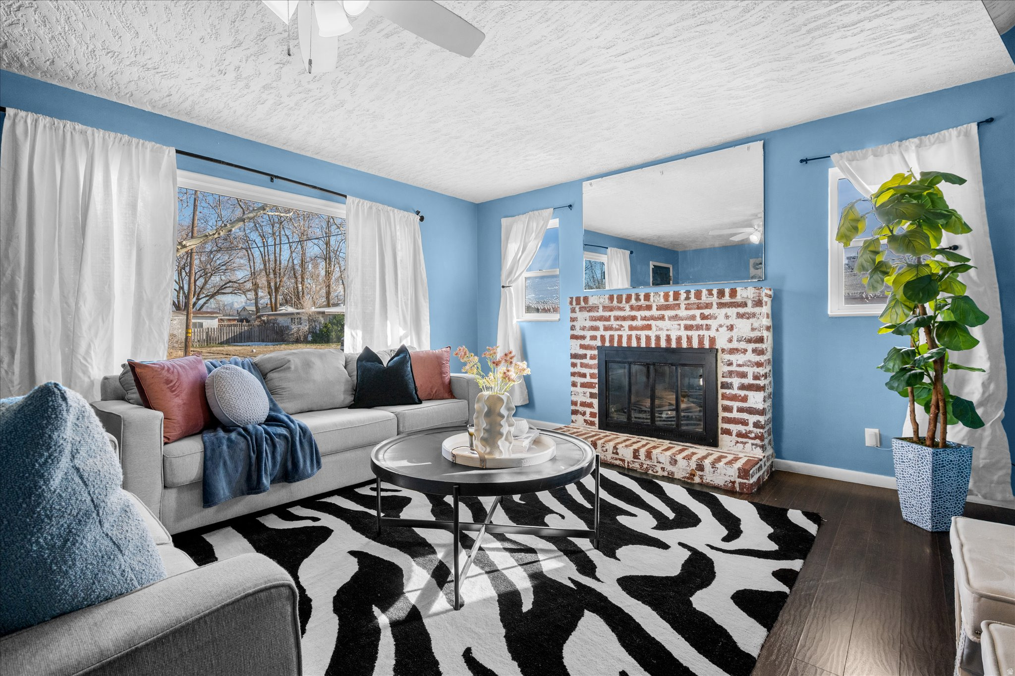 LAKE VIEW WARD - Residential