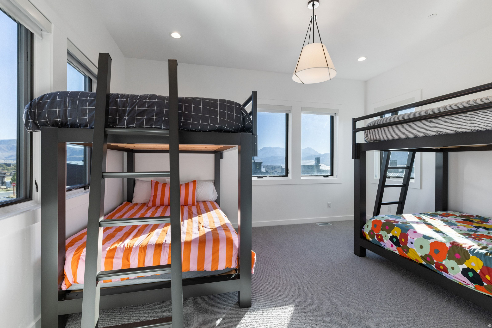 RED LEDGES - Residential