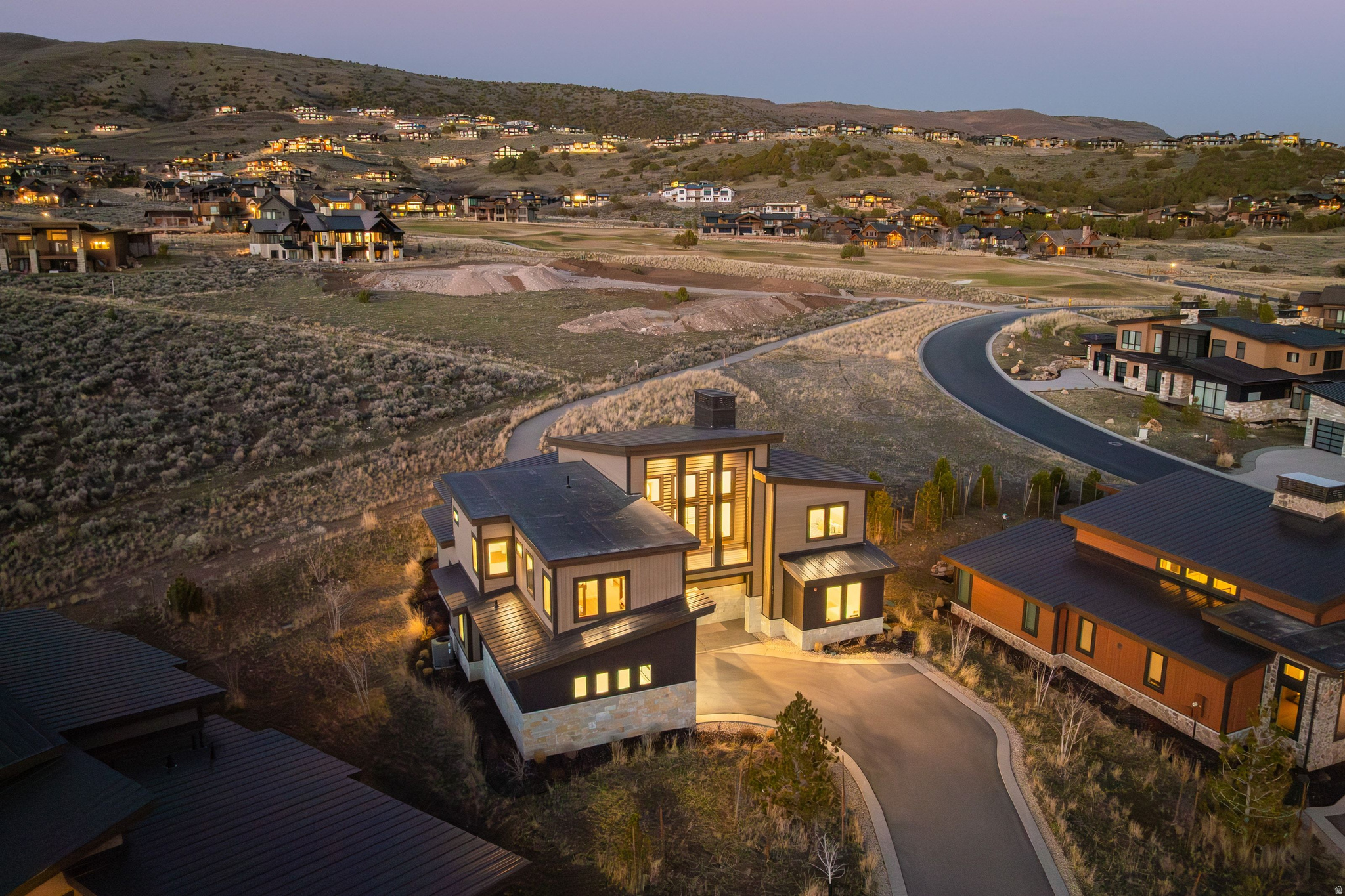 RED LEDGES - Residential