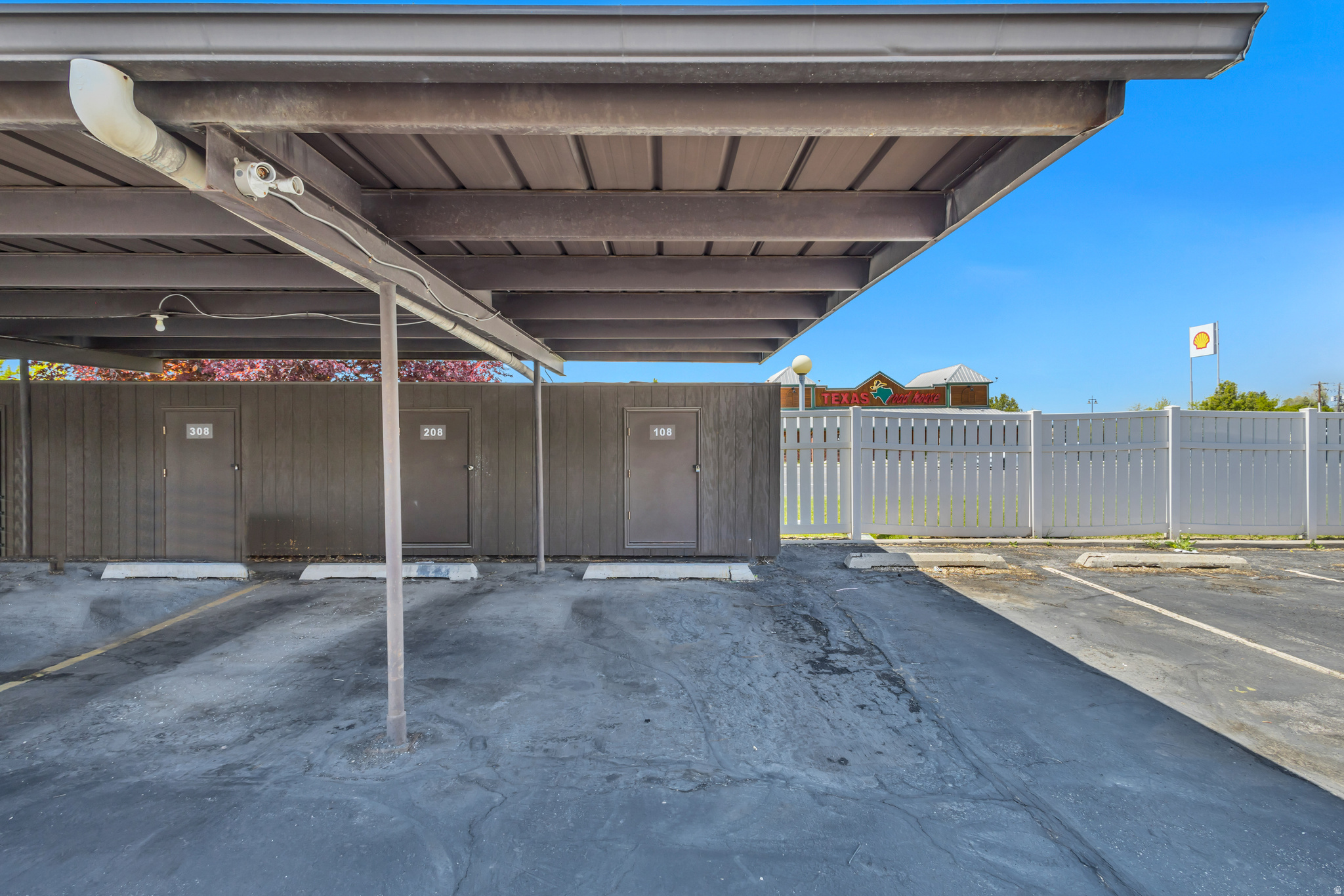 BOUNTIFUL MANOR - Residential