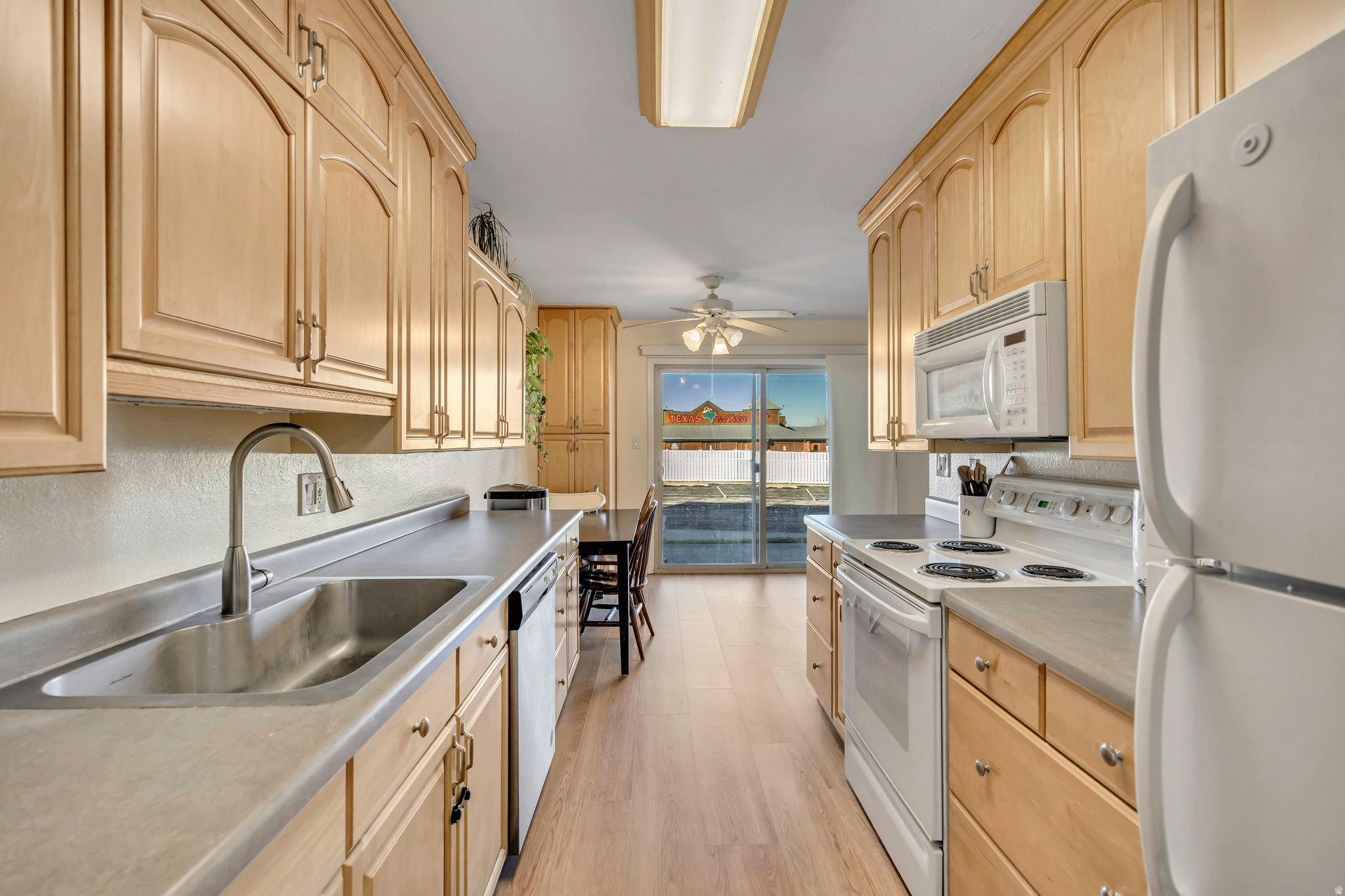 BOUNTIFUL MANOR - Residential