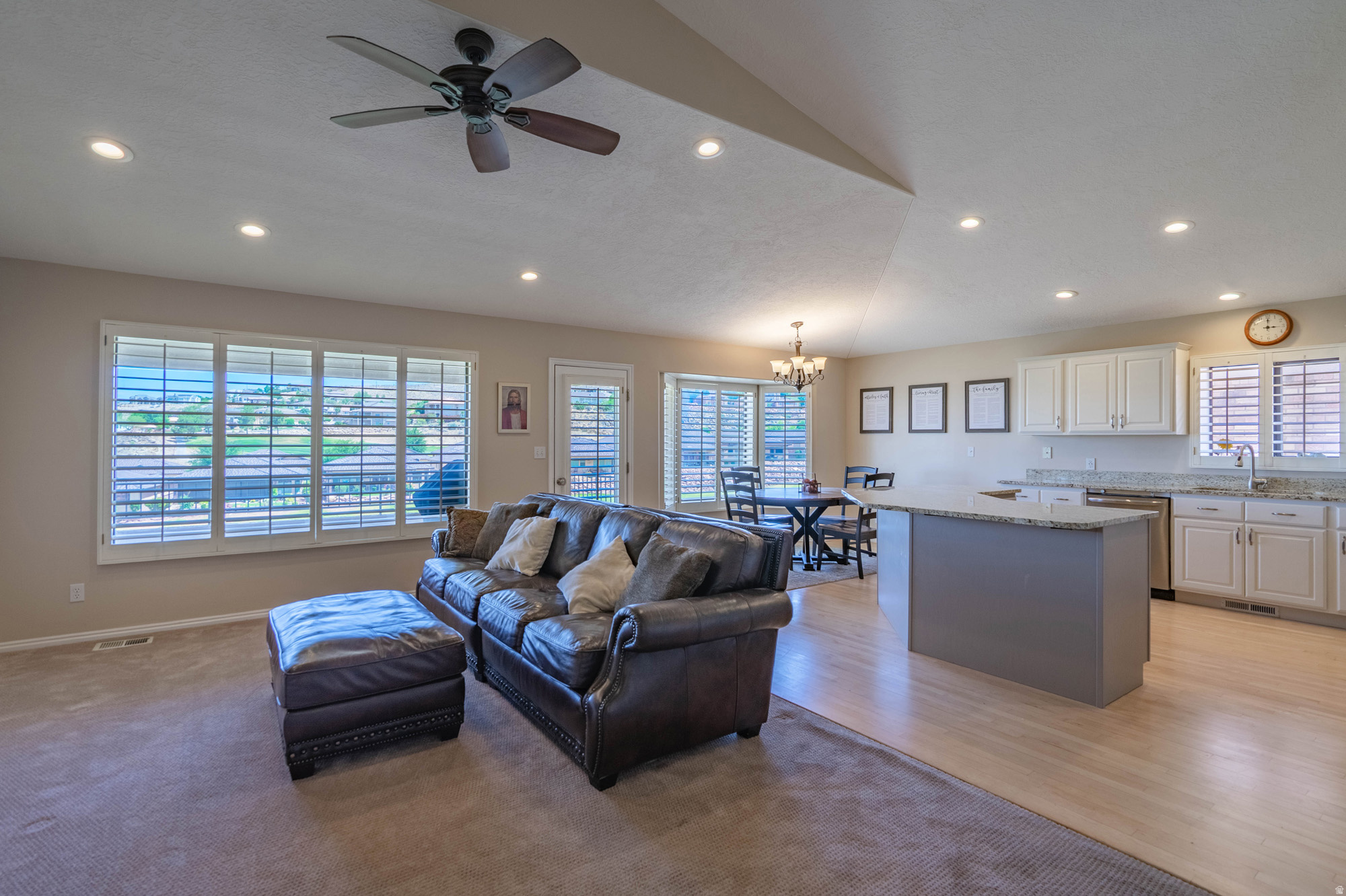 LEGACY 7 - Residential