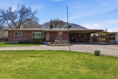 Photo of 2710 E CANYON RD, Spanish Fork, UT 84660 (MLS # 2146522)