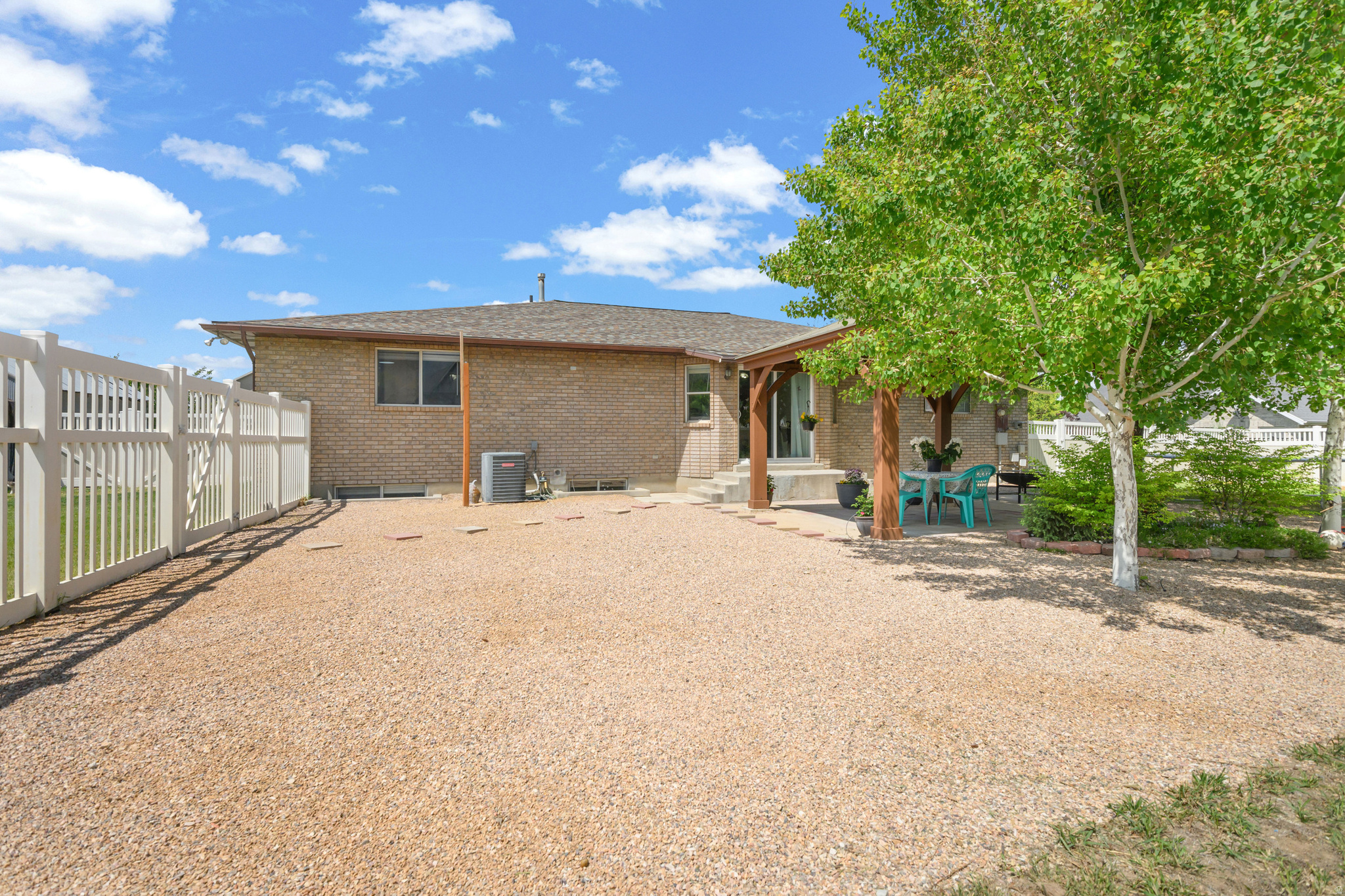 SUNNY RIDGE - Residential