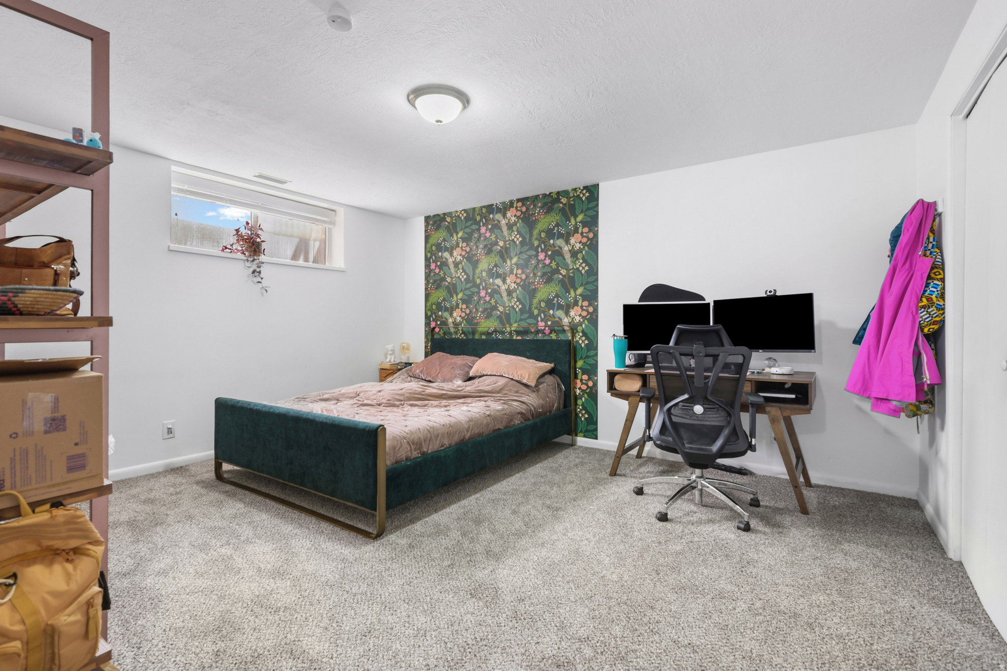 SUNNY RIDGE - Residential