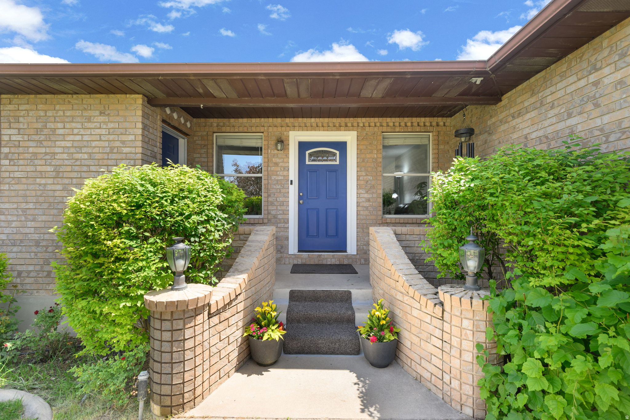SUNNY RIDGE - Residential