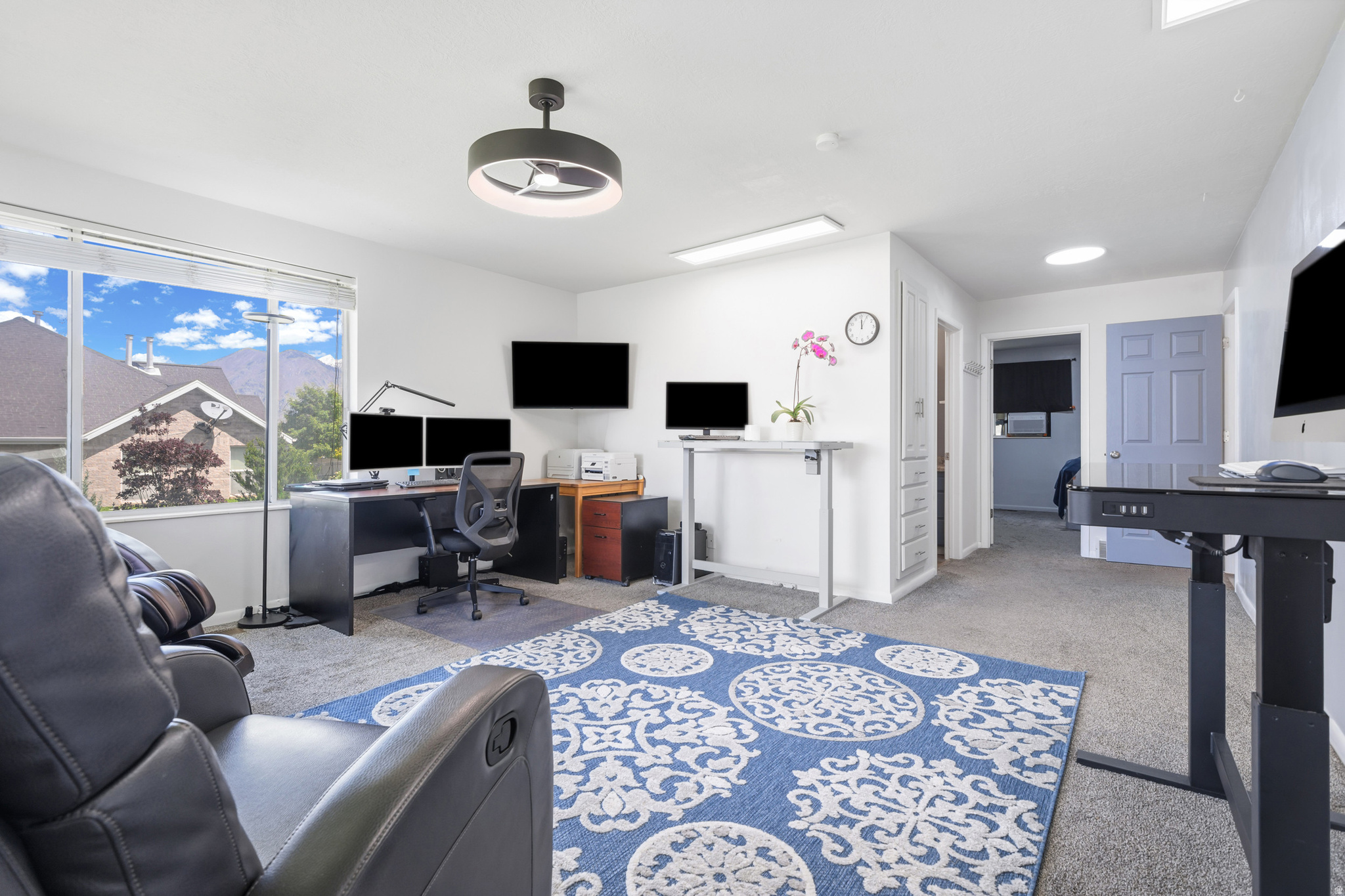 SUNNY RIDGE - Residential