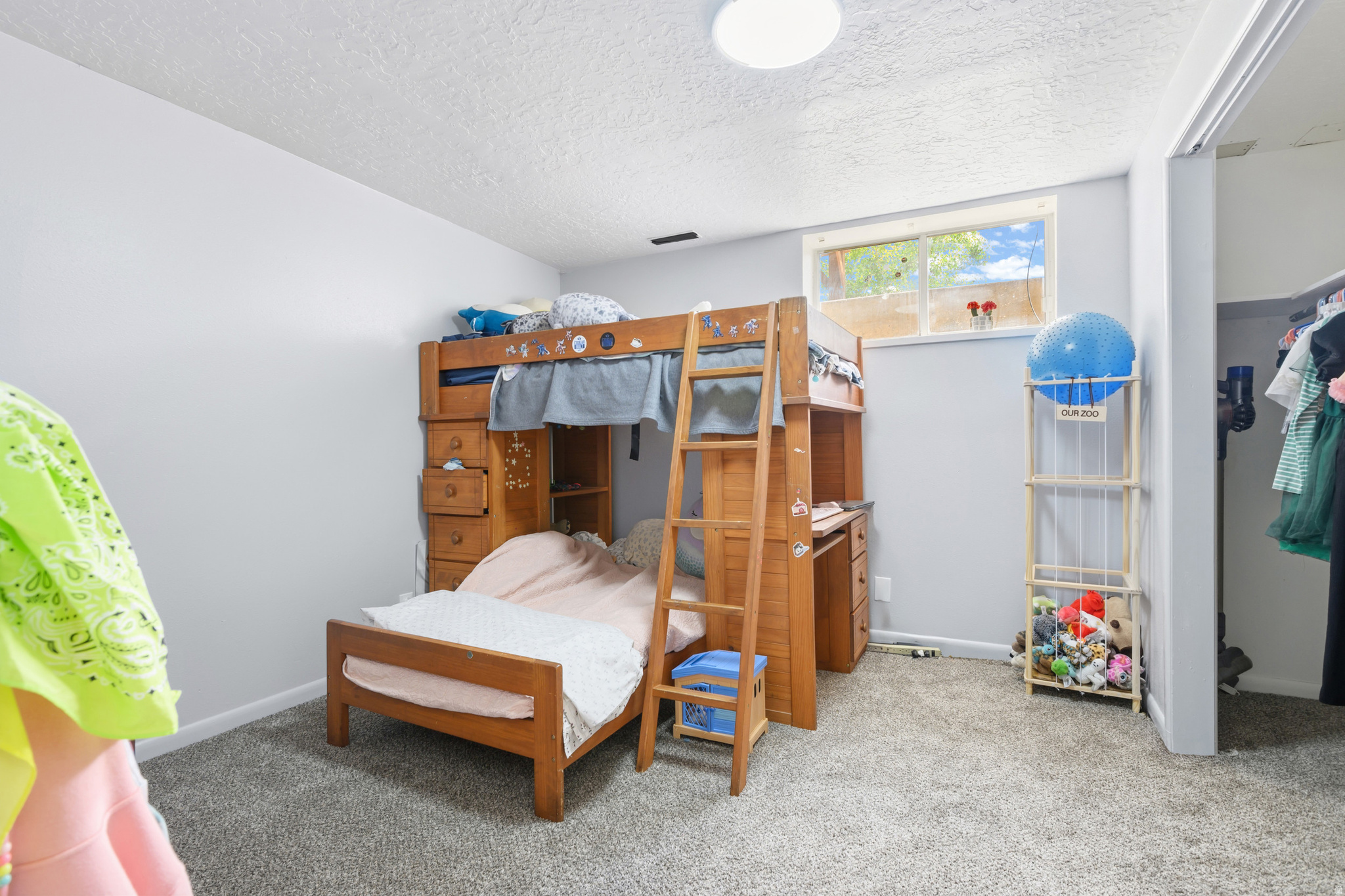 SUNNY RIDGE - Residential