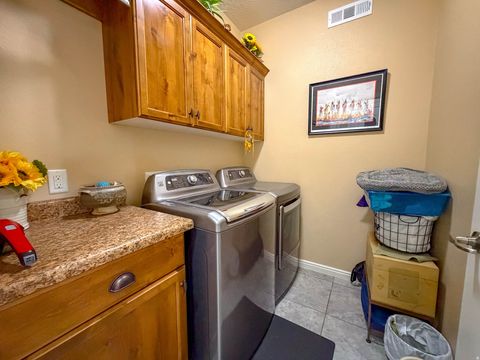 Tiny photo for 3571 W 250 N, Hurricane, UT 84737 (MLS # 2143923)