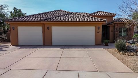 Tiny photo for 3571 W 250 N, Hurricane, UT 84737 (MLS # 2143923)