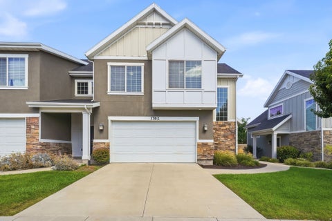 Photo of 1762 W WINFORD DR, Riverton, UT 84065 (MLS # 2184401)