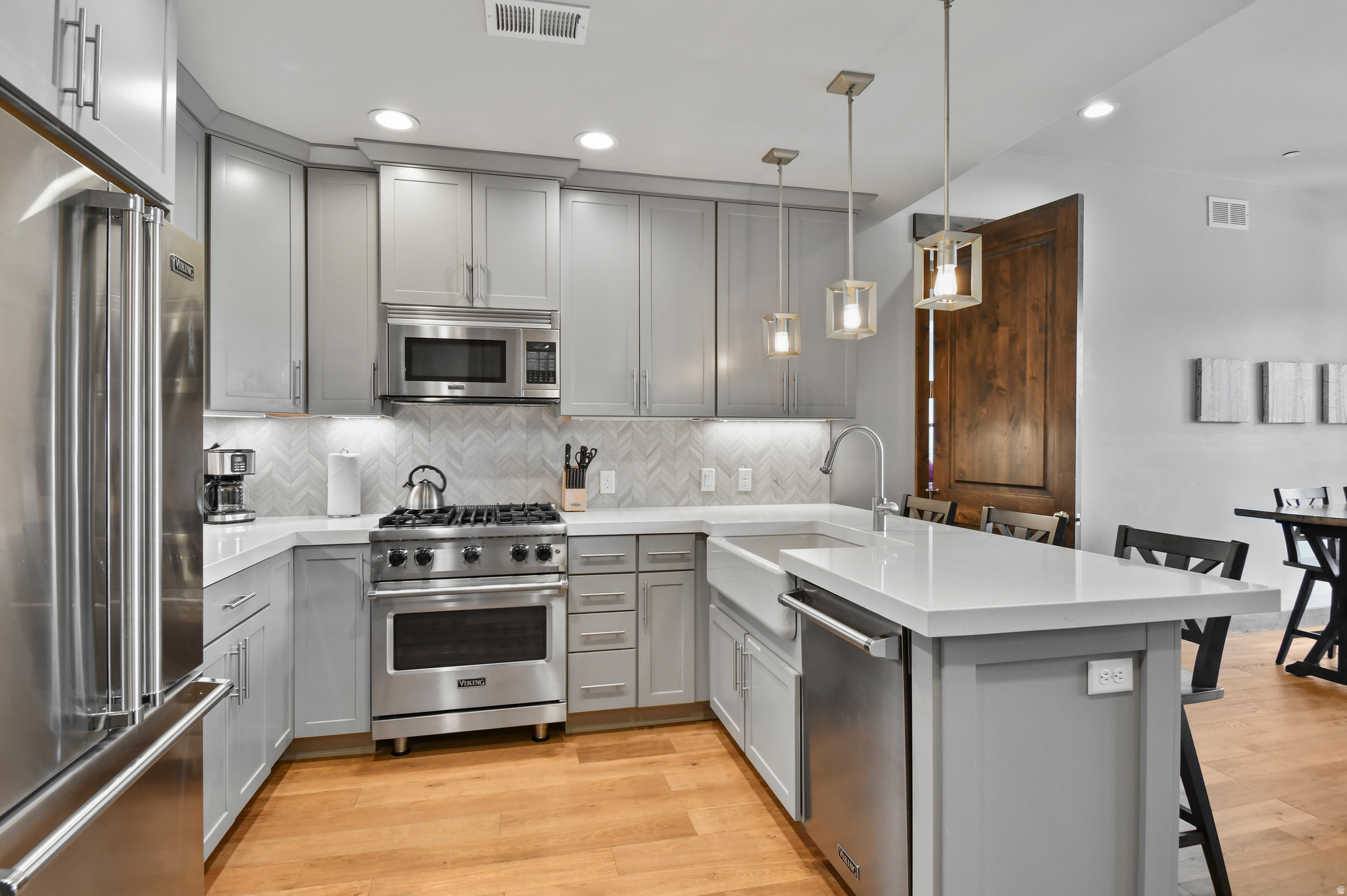 THE LOFTS AT BLACKSTONE CONDOMINIUM - Residential