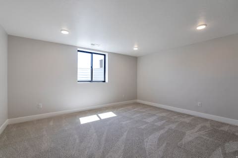 Tiny photo for 648 W HIDDEN FARM DR, Farmington, UT 84025 (MLS # 2172026)