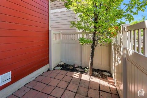 Tiny photo for 11464 S OPEN VIEW LN, South Jordan, UT 84009 (MLS # 2186038)