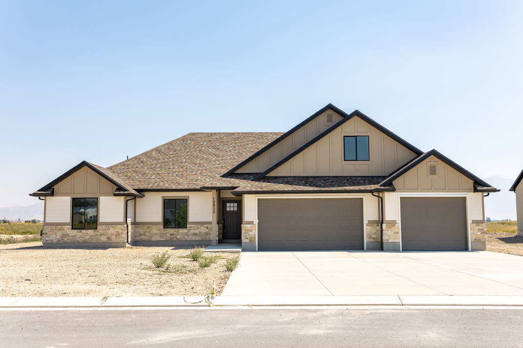Photo of 10852 N 8325 W, Tremonton, UT 84337 (MLS # 2176822)