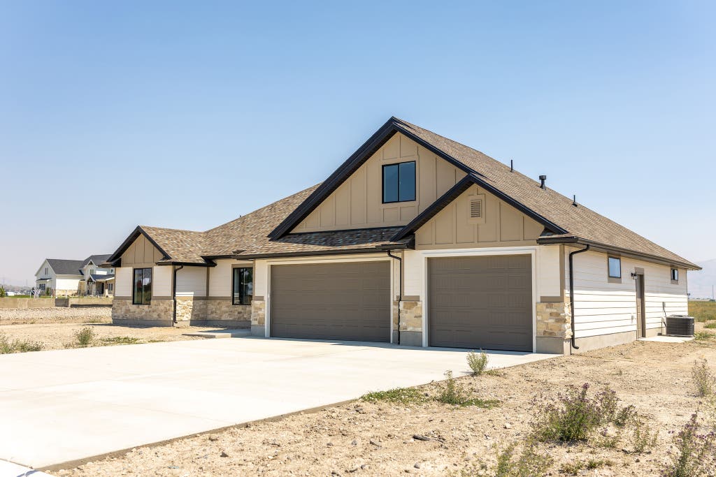 Photo of 10852 N 8325 W, Tremonton, UT 84337 (MLS # 2176822)