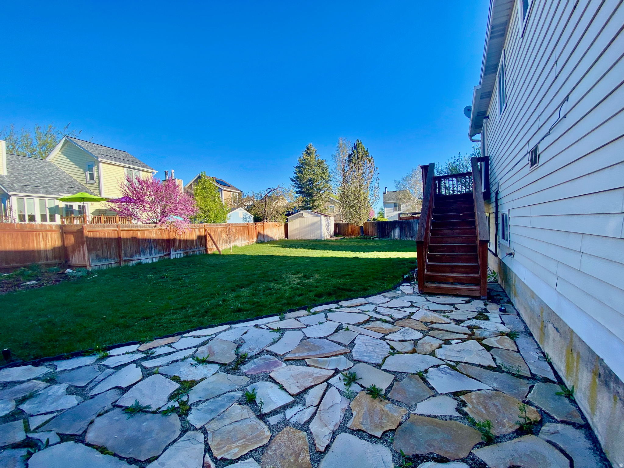 COUNTRY WOOD - Residential