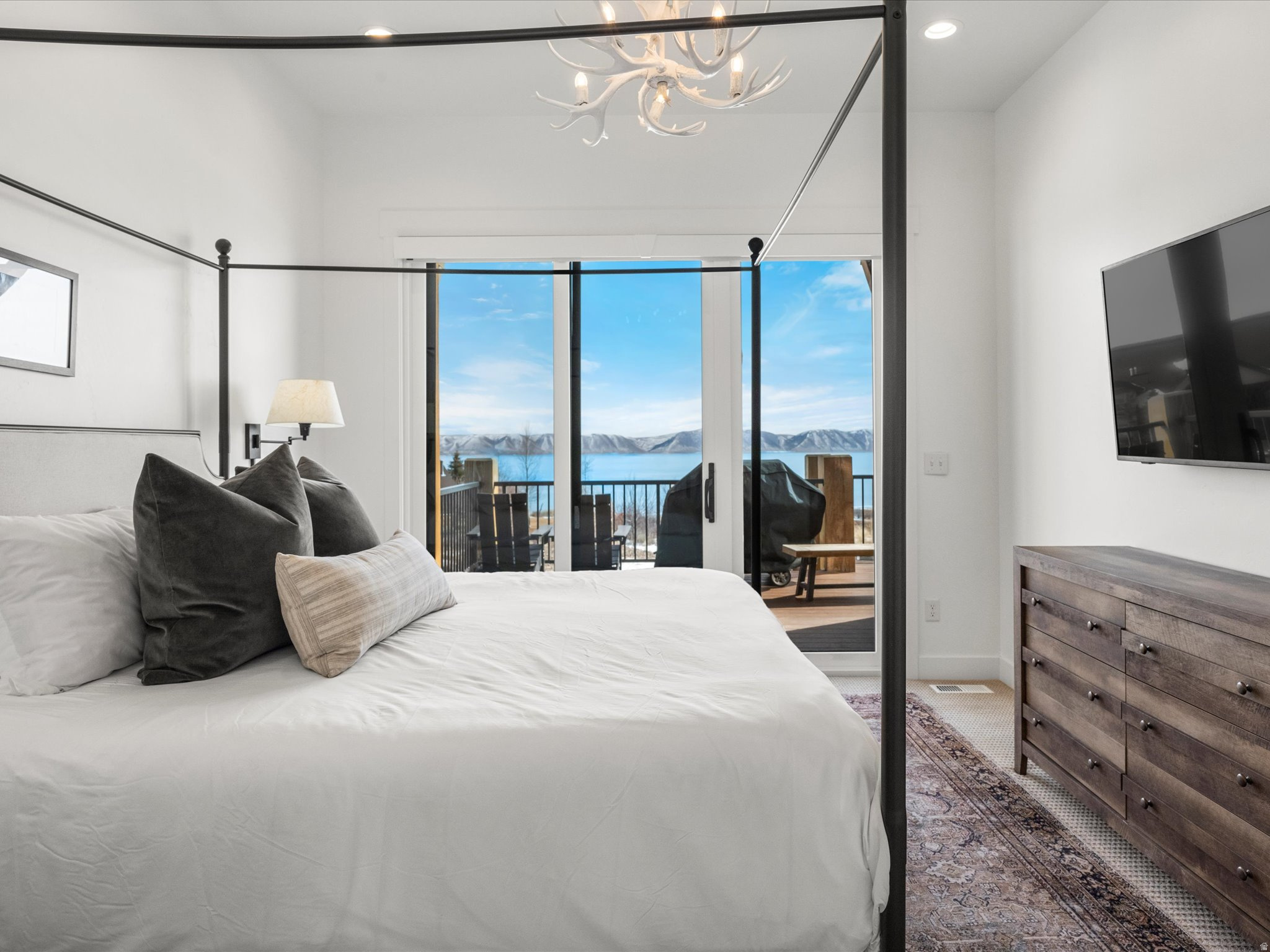 RESERVE - Residential