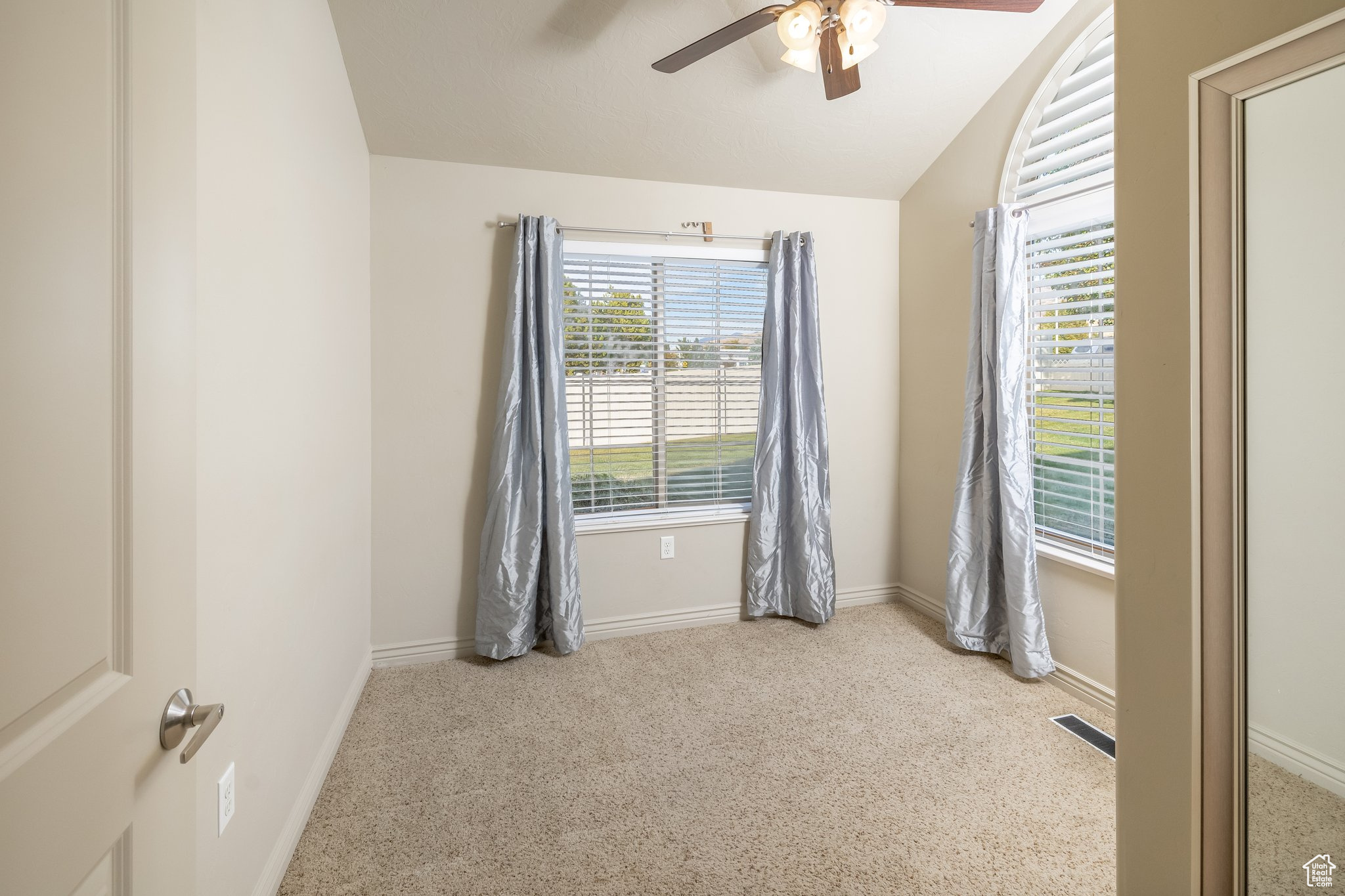 TOWNE CENTER VILLAS - Residential