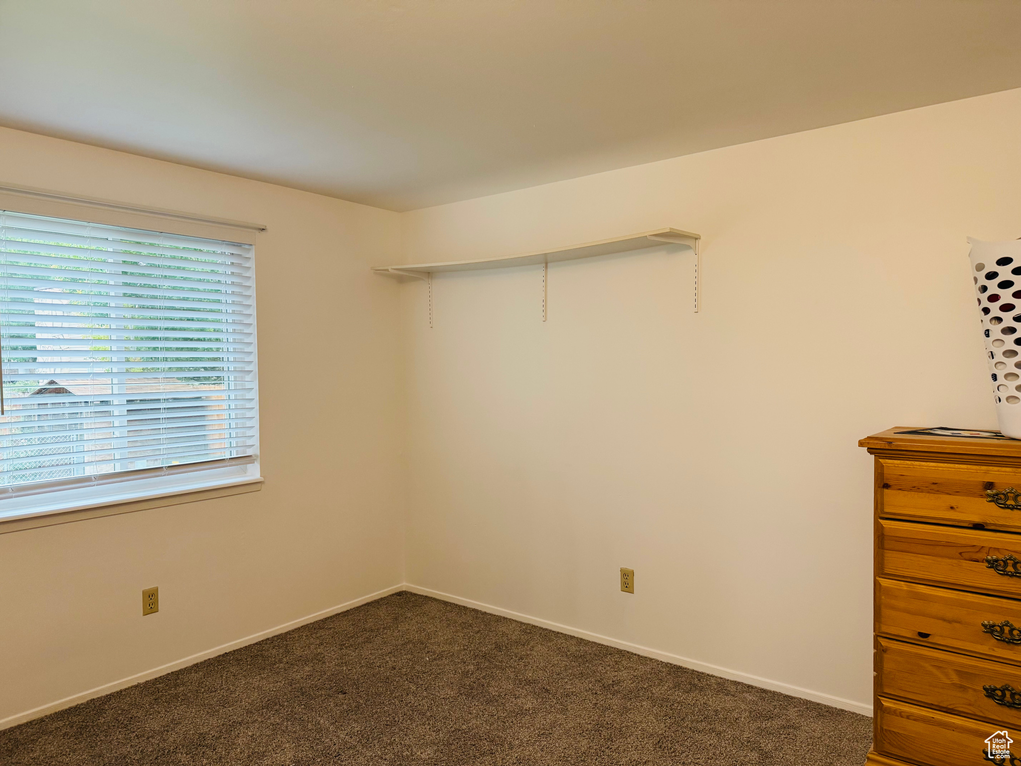 VILLAGE GREEN - Residential