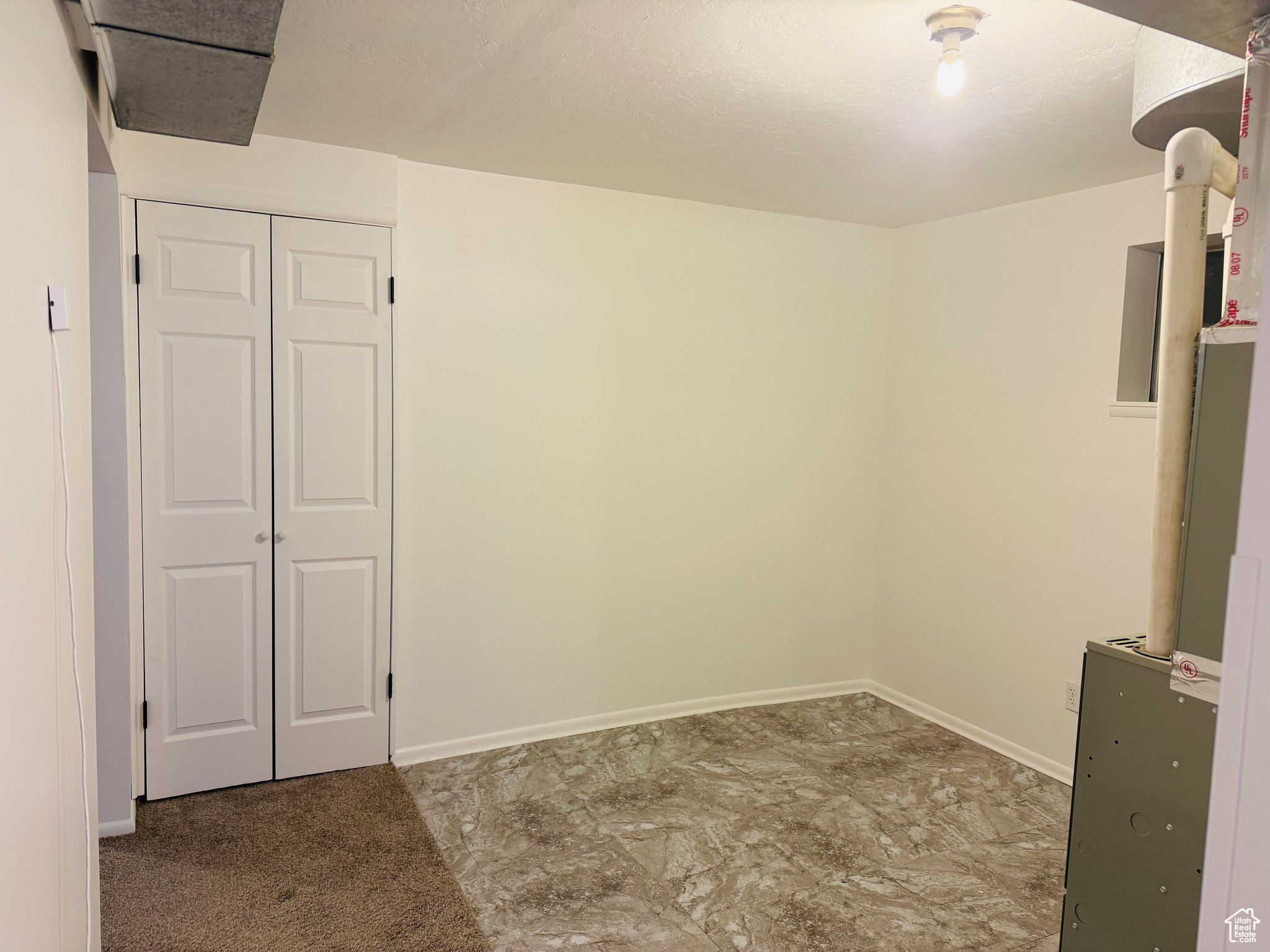 VILLAGE GREEN - Residential