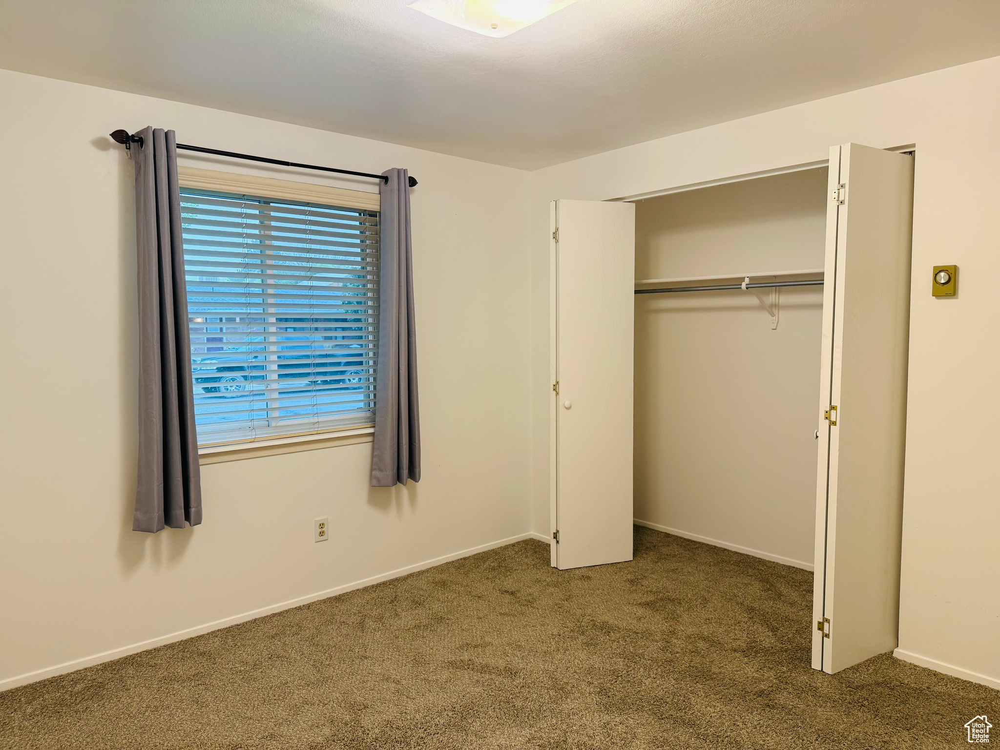 VILLAGE GREEN - Residential