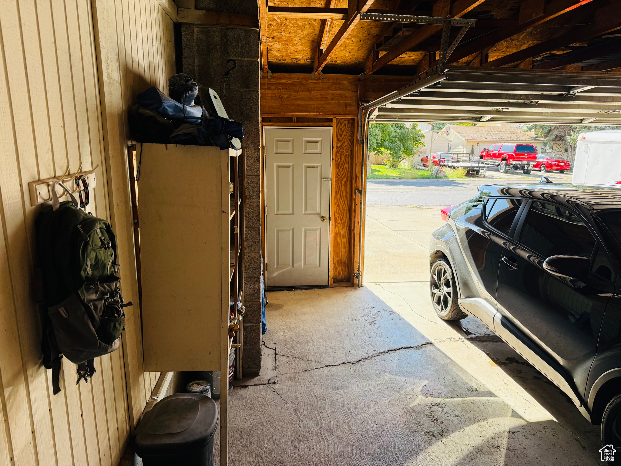 VILLAGE GREEN - Residential