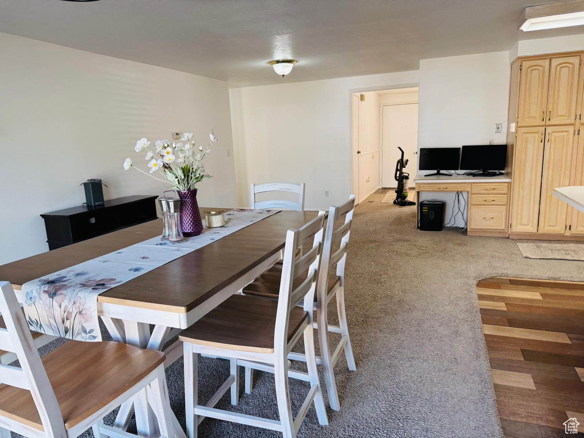 VILLAGE GREEN - Residential