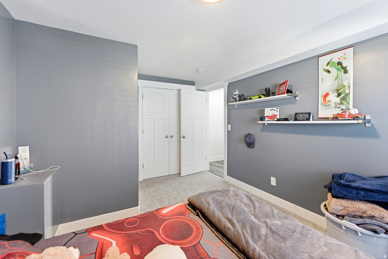 THE BENCHES - Residential