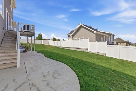 Tiny photo for 598 W REGAL VIEW DR, Saratoga Springs, UT 84045 (MLS # 2150795)