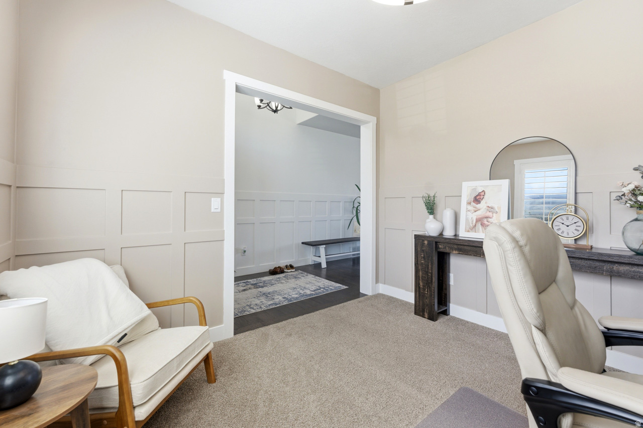 THE BENCHES - Residential