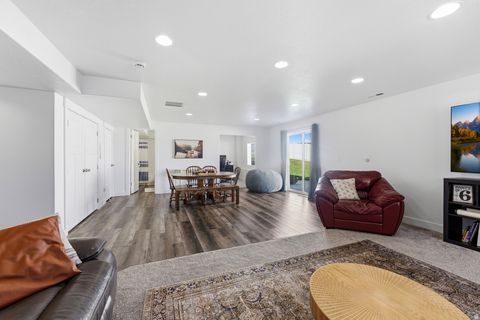Tiny photo for 598 W REGAL VIEW DR, Saratoga Springs, UT 84045 (MLS # 2150795)