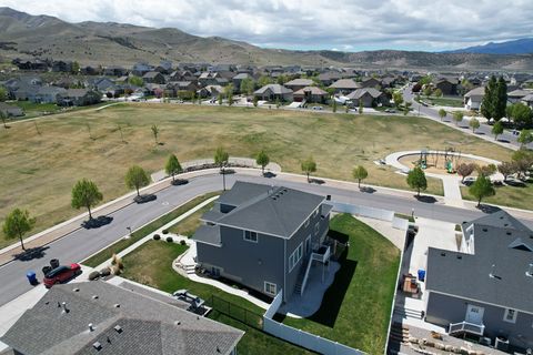 Tiny photo for 598 W REGAL VIEW DR, Saratoga Springs, UT 84045 (MLS # 2150795)