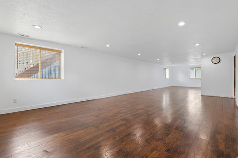 Tiny photo for 1443 W 1875 N, Farmington, UT 84025 (MLS # 2155979)