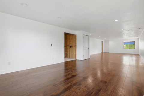 Tiny photo for 1443 W 1875 N, Farmington, UT 84025 (MLS # 2155979)