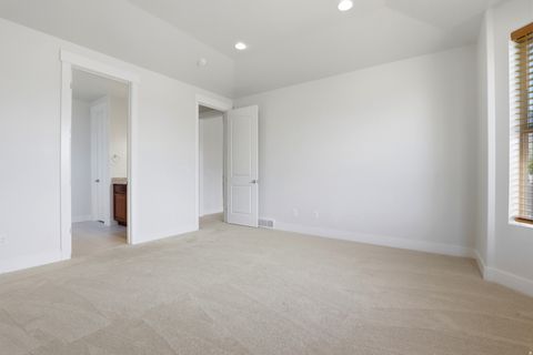 Tiny photo for 1443 W 1875 N, Farmington, UT 84025 (MLS # 2155979)