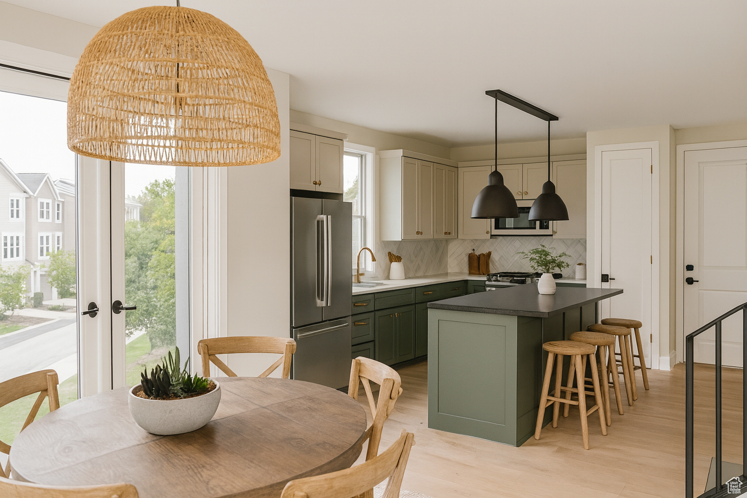 DAYBREAK - Residential