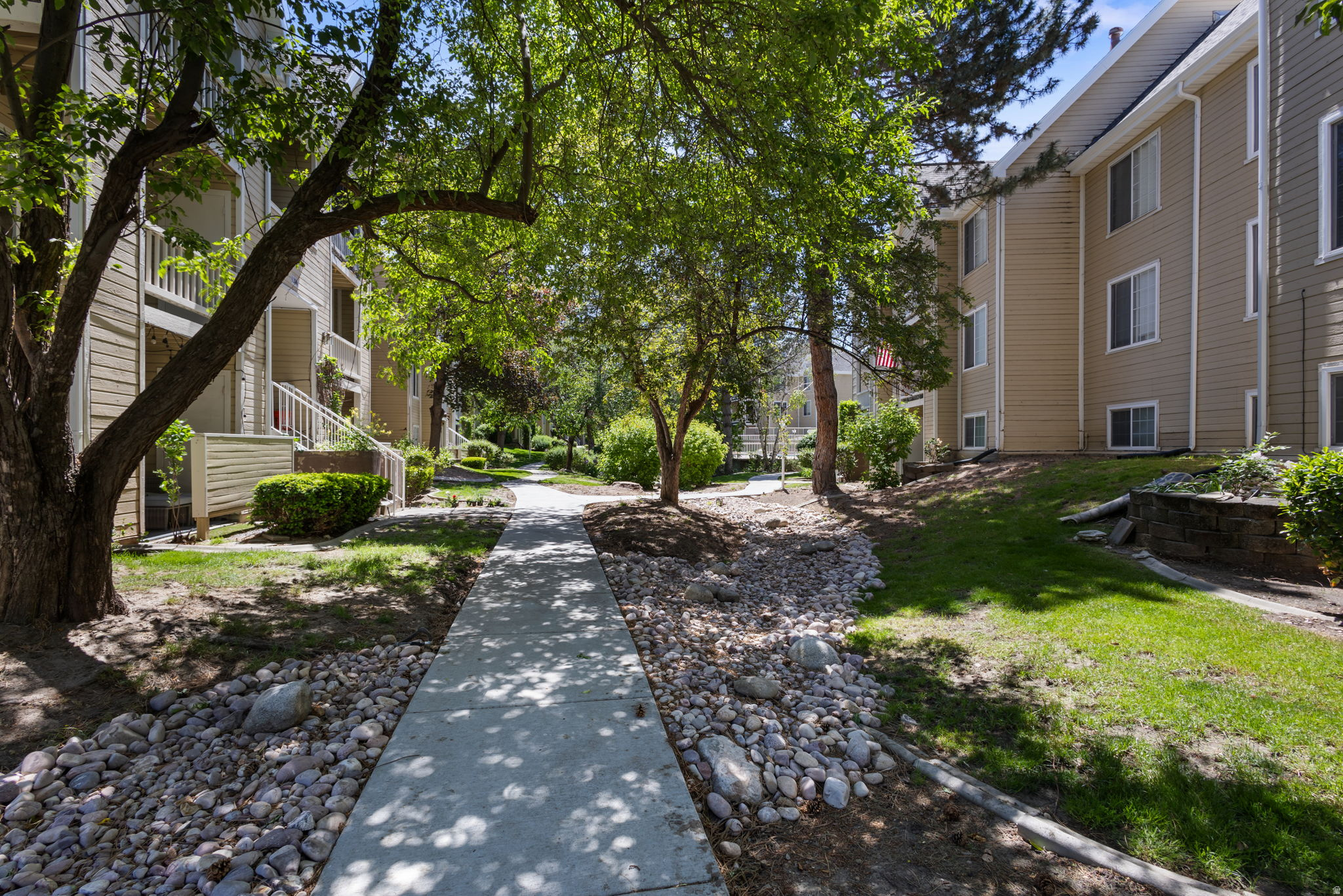 WATERSIDE  CONDM - Residential