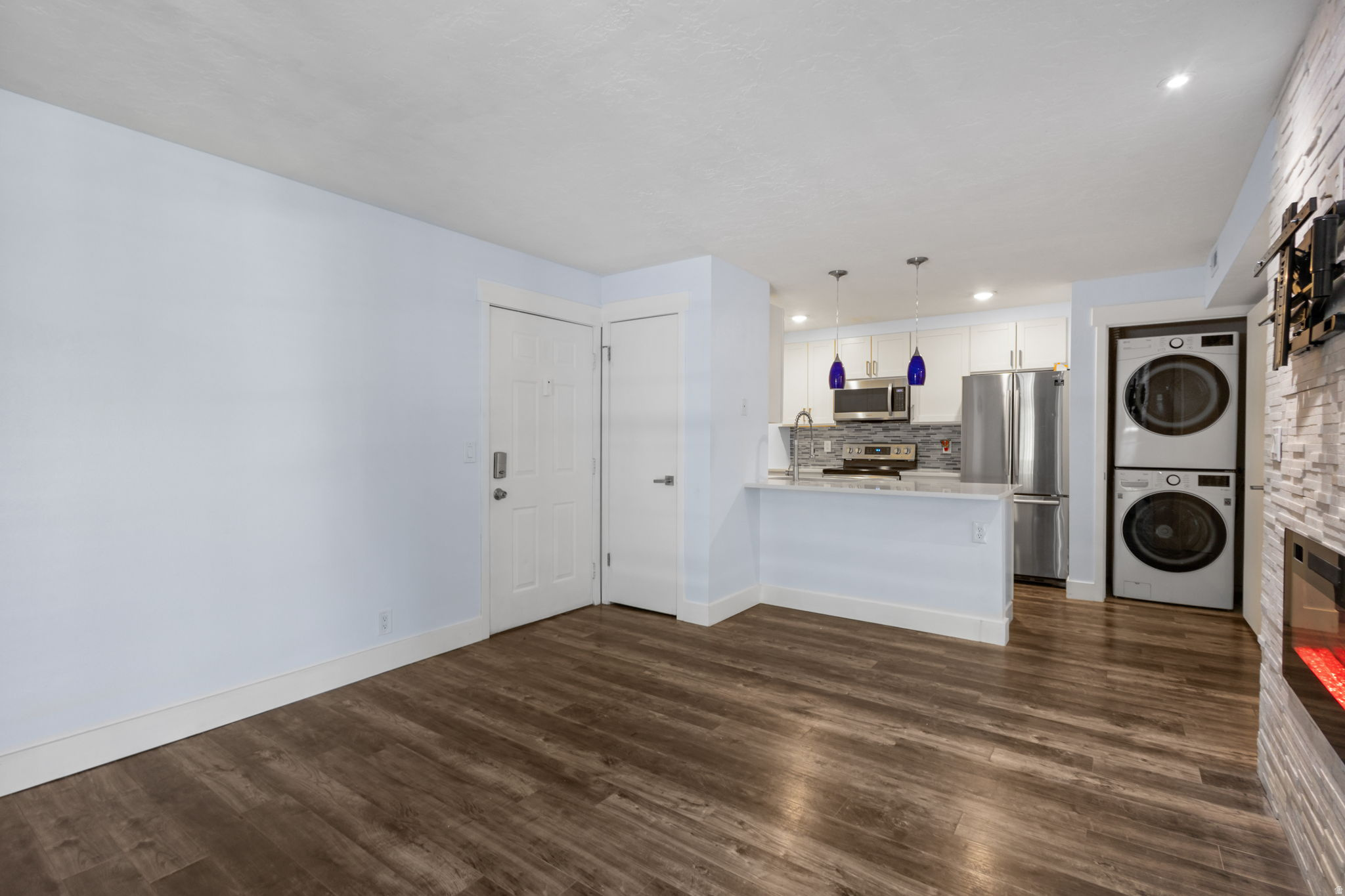 WATERSIDE  CONDM - Residential