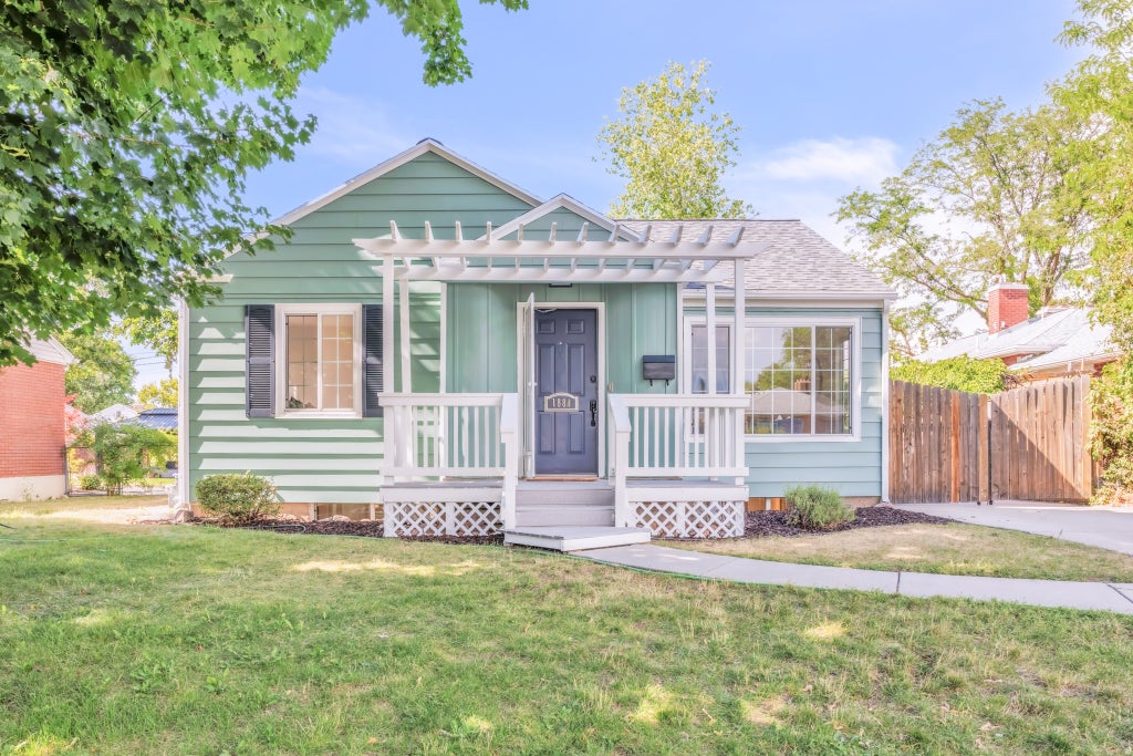 Photo of 1881 E STRATFORD AVE, Salt Lake City, UT 84106 (MLS # 2174040)