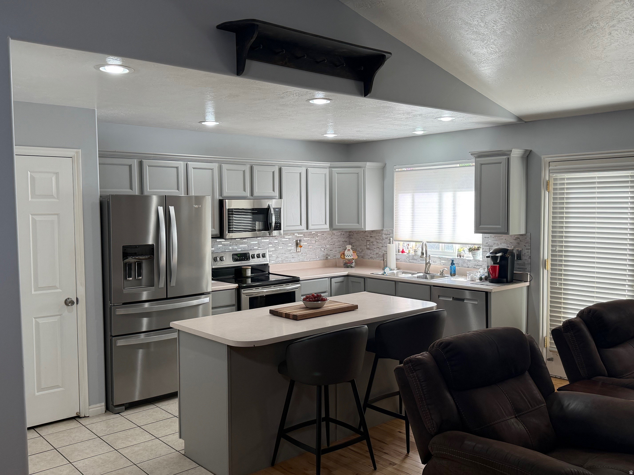 PEBBLEWOOD NO 10 - Residential