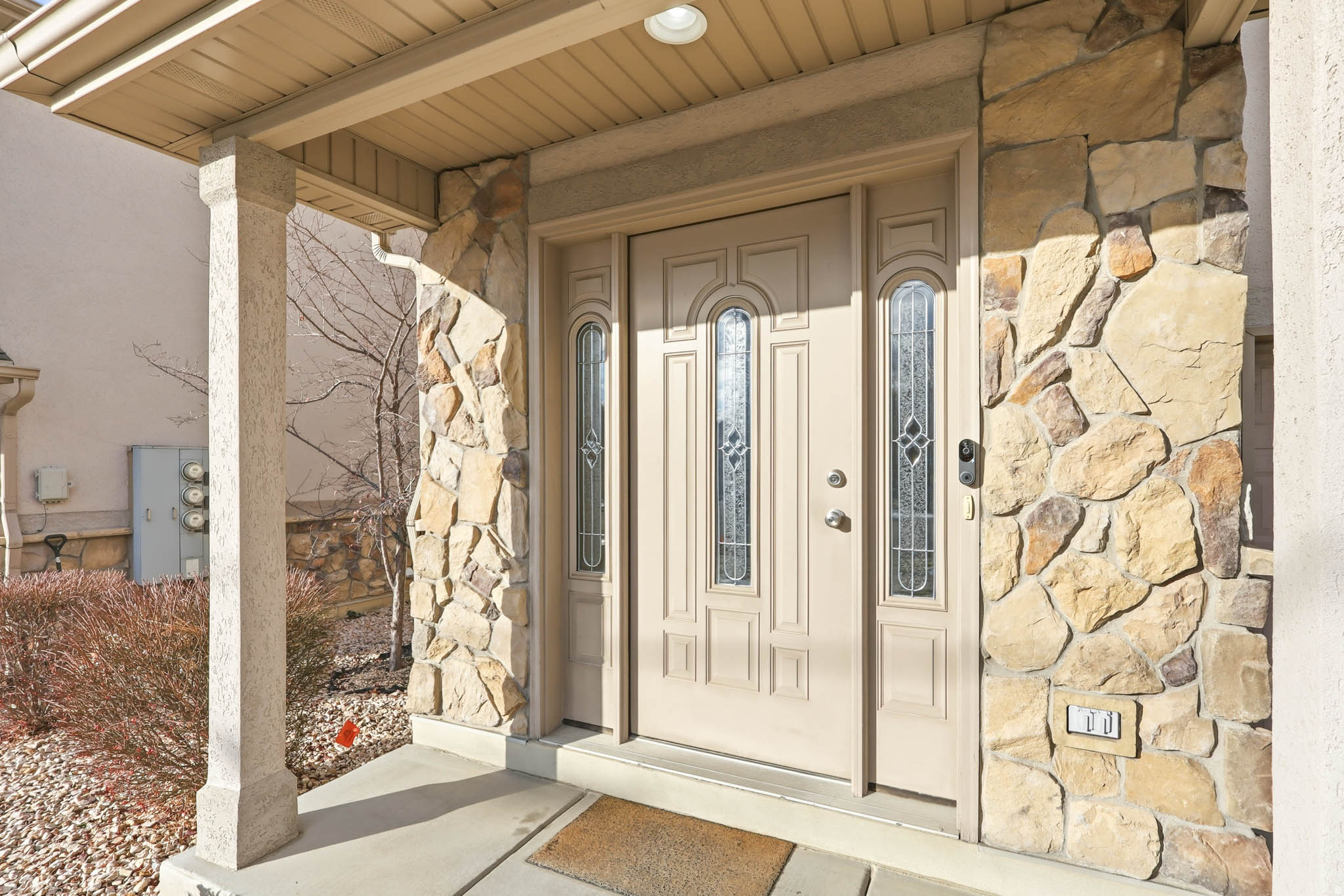 COURTYARD AT 1600 - Residential